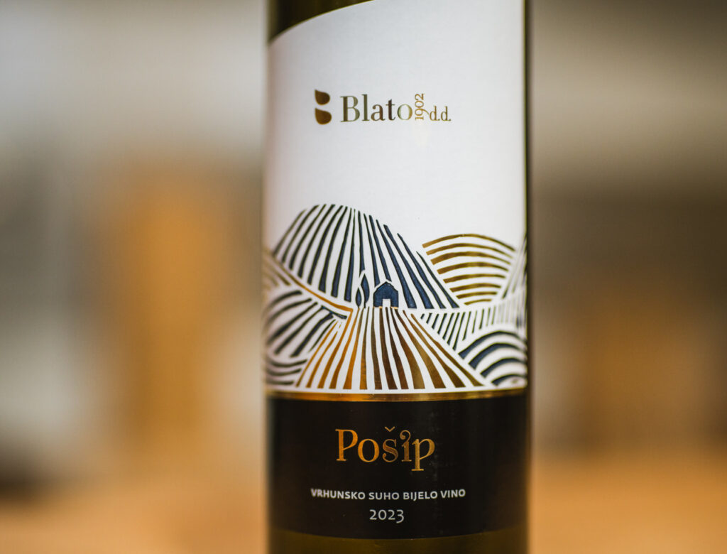 Vrhunski pošip Blato 1902_berba 2023_bijelo vino_otok Korčula